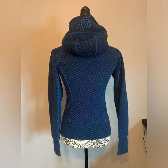 ✨Lululemon Scuba  - Picture 5 of 6